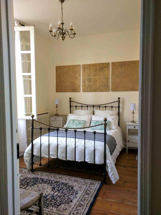 Quai Des Fleurs Bed and Breakfast Saint-Savinien Esterno foto